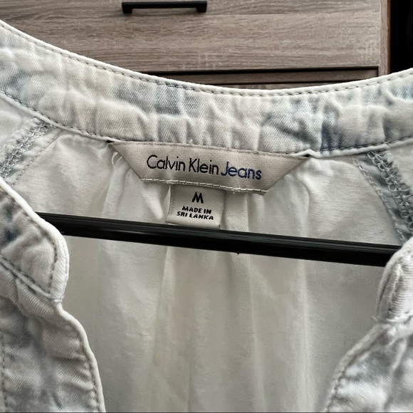 Calvin Klein Denim Top - Picture 5 of 6